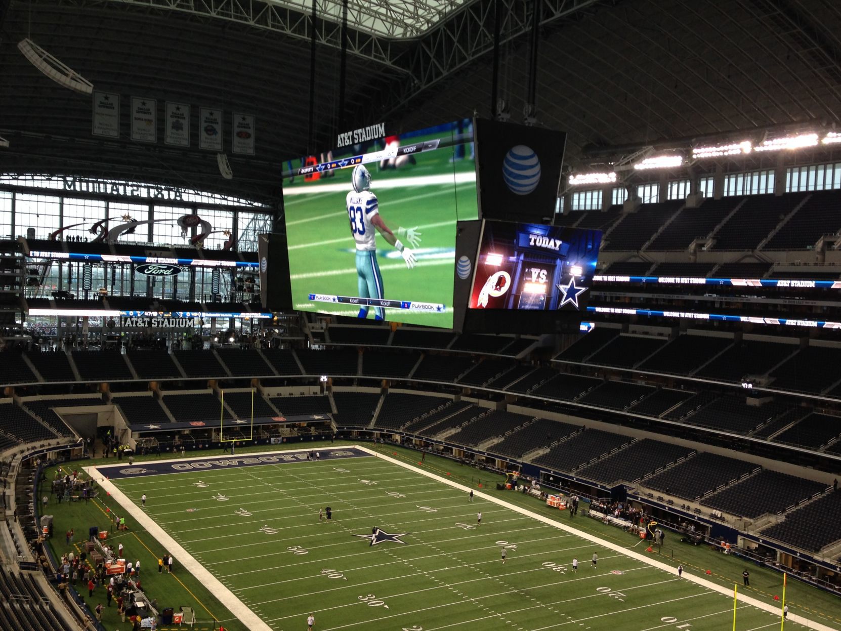 2) Dallas Cowboys - AT&T Stadium